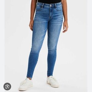 American Eagle Hi-Rise Jegging Light Wash Size 8 Short